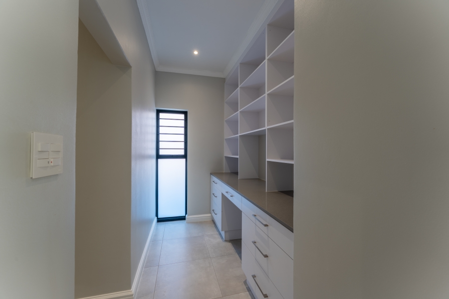 3 Bedroom Property for Sale in Wavecrest Eastern Cape